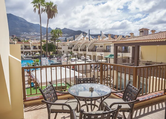 Royal Sunset Club Aparthotel 4*