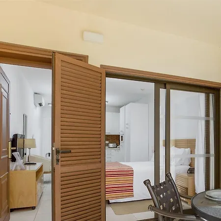 Ξενοδοχείο με διαμερίσματα Royal Sunset Club Costa Adeje (Tenerife)