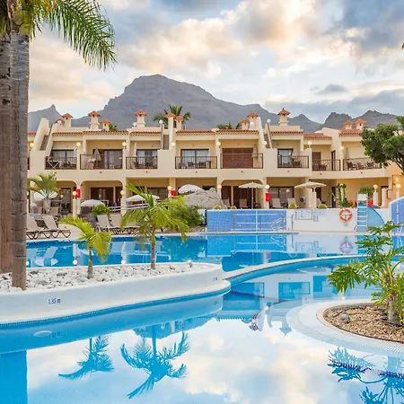Ξενοδοχείο με διαμερίσματα Royal Sunset Club 3*