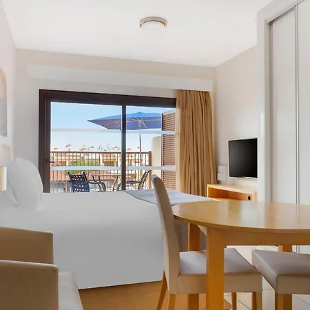 Ξενοδοχείο με διαμερίσματα Royal Sunset Club 3*