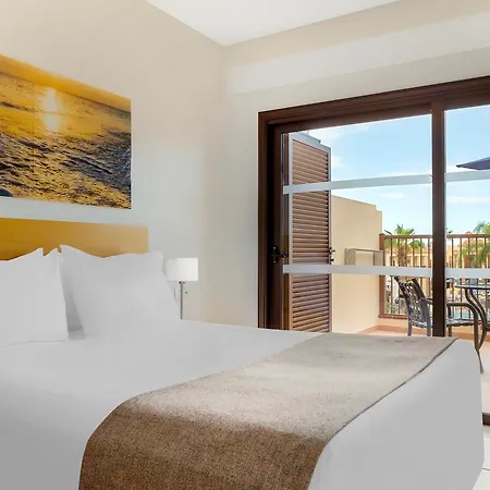 Ξενοδοχείο με διαμερίσματα Royal Sunset Club 3*